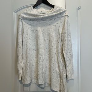 Cowl neck sweater. Large